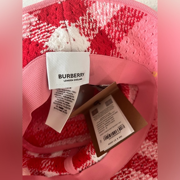 Burberry Check-Pattern Bucket Hat - Picture 8 of 9